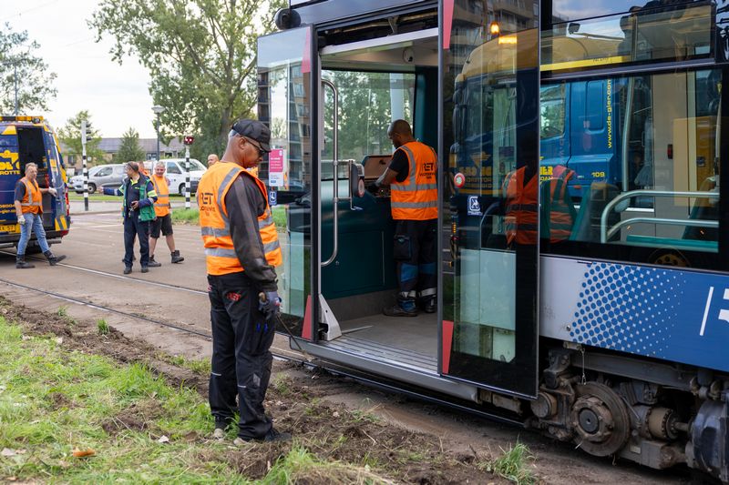 Tramverkeer gestremd door ontsporing in Schiedam